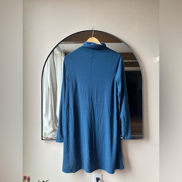KIT & ACE | Mockneck dress | size large - Picture 5 of 6